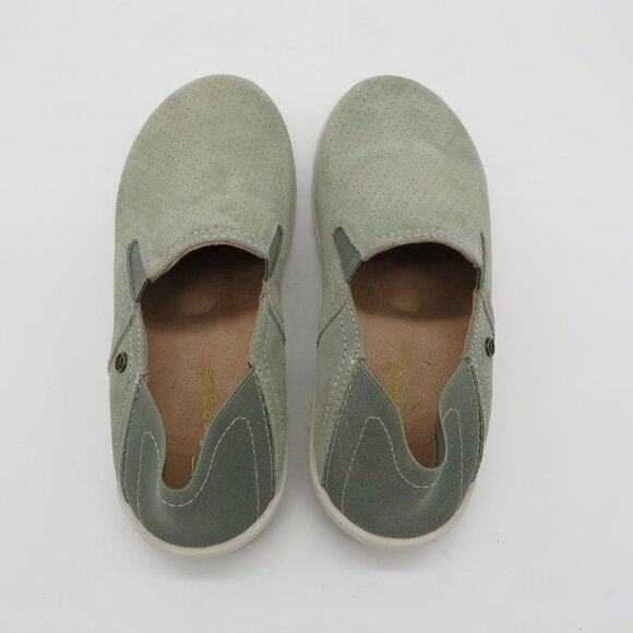 Spenco Women's Sage Green Slip-On Shoes Perforated Upper White Sole 6.5 NEW - Picture 5 of 7